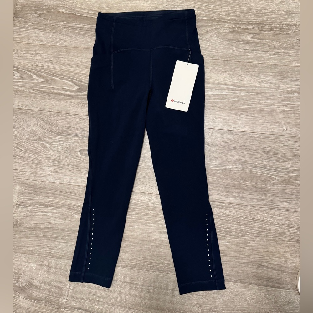LULULEMON Navy High-Rise Swift Speed HR Crop 21” Leggings